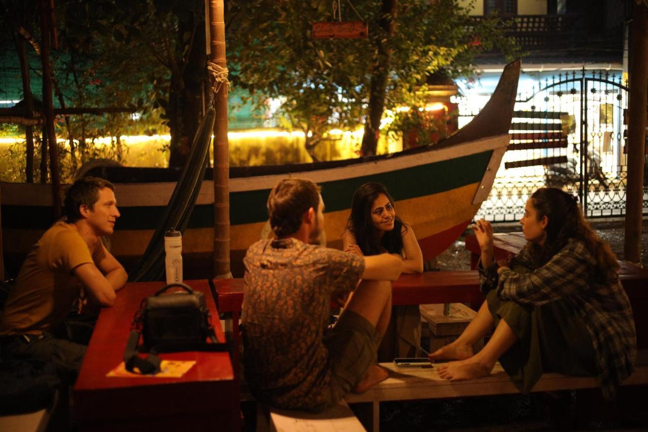 Hostelexp, Varkala - A Beach Town Hostel Екстериор снимка