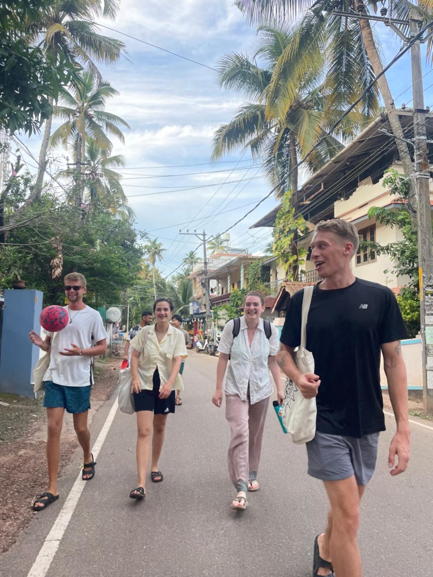 Hostelexp, Varkala - A Beach Town Hostel Екстериор снимка
