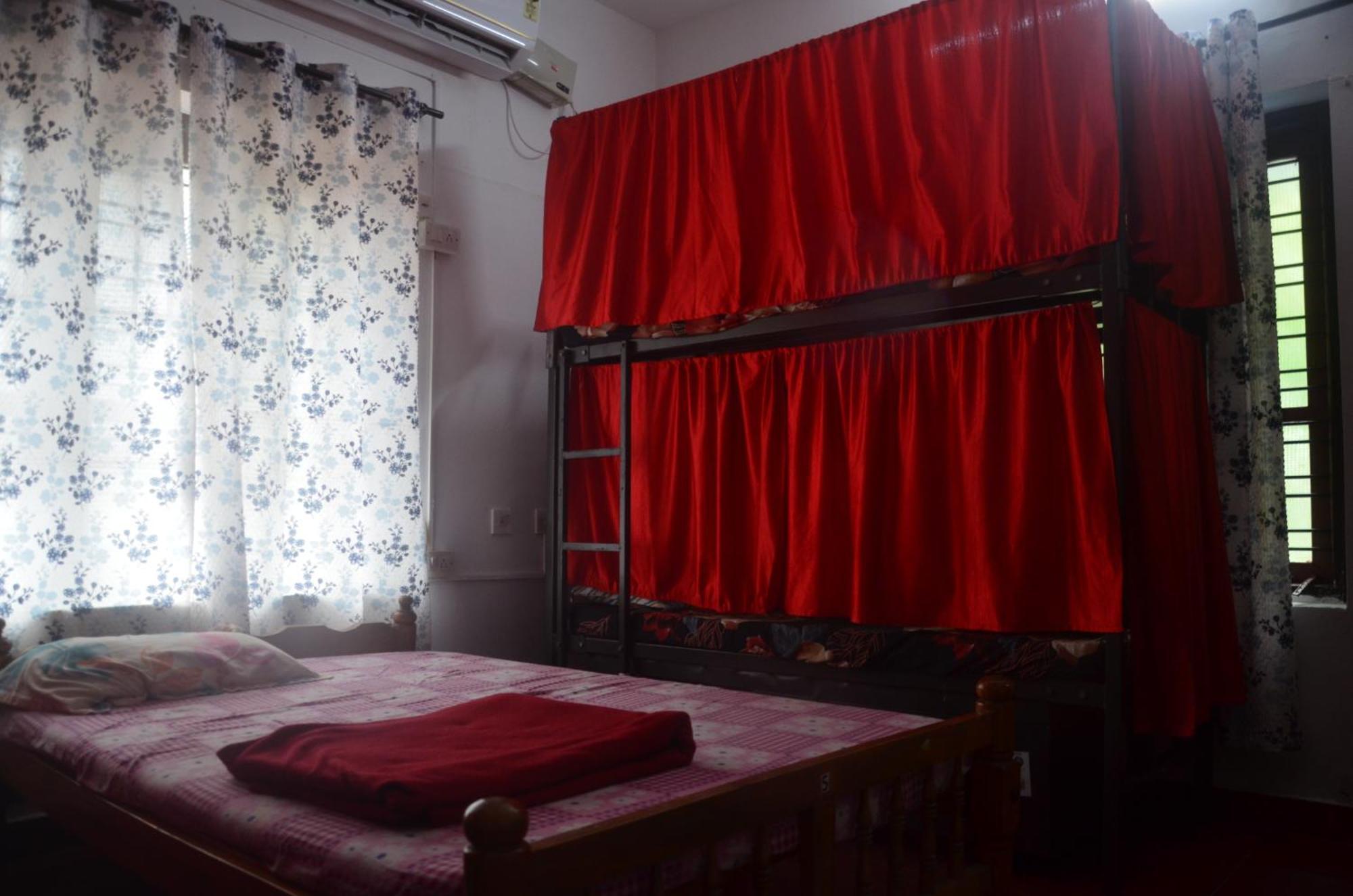 Hostelexp, Varkala - A Beach Town Hostel Екстериор снимка