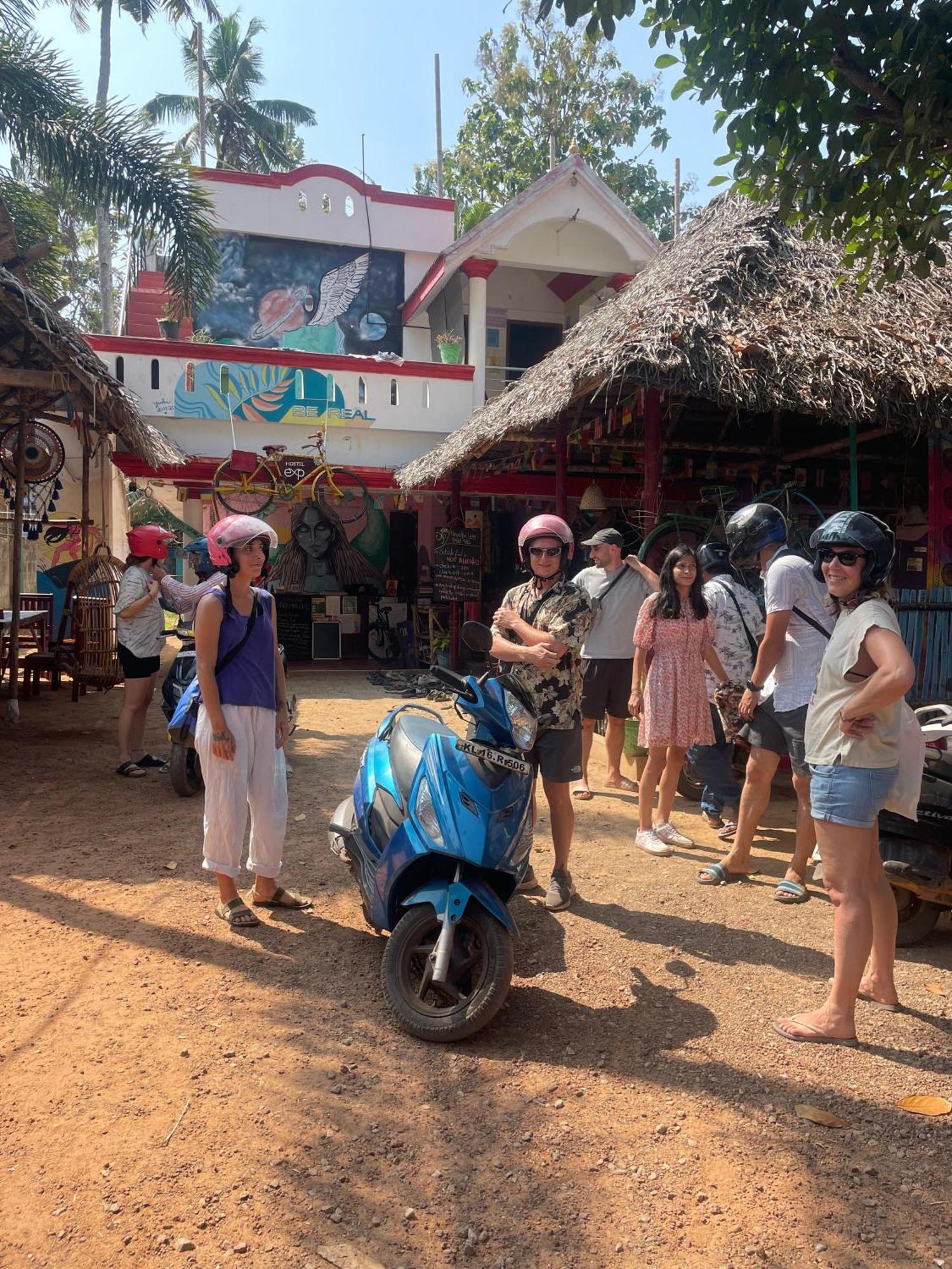 Hostelexp, Varkala - A Beach Town Hostel Екстериор снимка