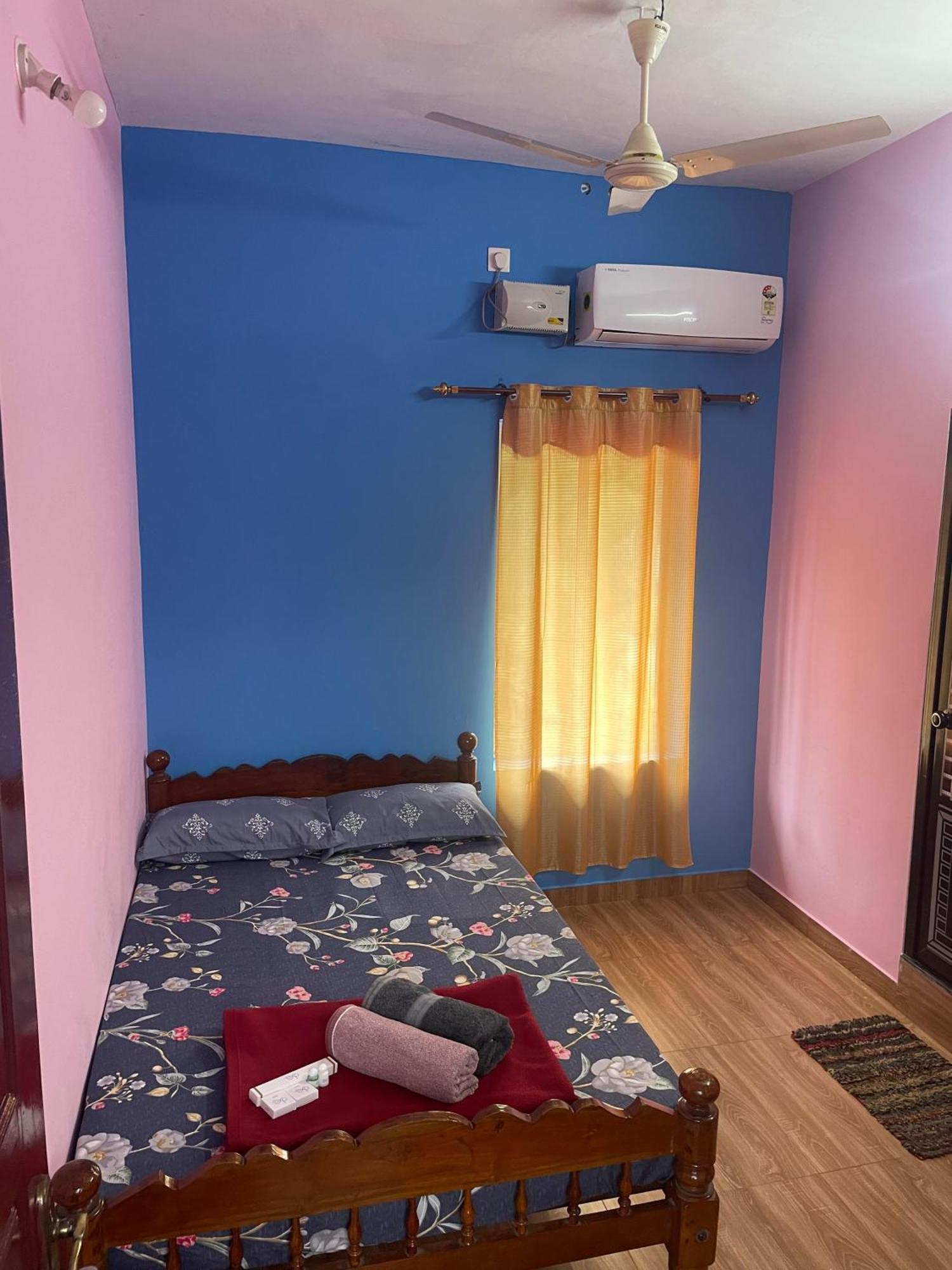 Hostelexp, Varkala - A Beach Town Hostel Екстериор снимка